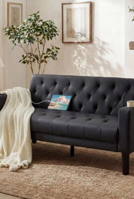 TYBOATLE 62″ W Loveseat Sofa w/ 2 USB Charger Ports and 2 Cupholders, Mid-Century Modern Tufted Black Leather Small Love Seat Couches for Compact Living Room, Office, Bedroom, Apartment, Dorm